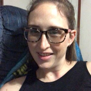 Meet your Posher, Leslie